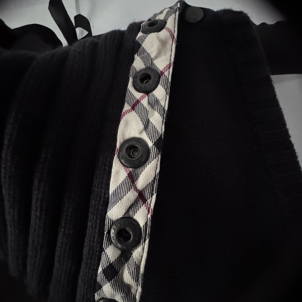 Burberry Black Cowl Neck Sleeveless Sweater like new - Picture 2 of 9